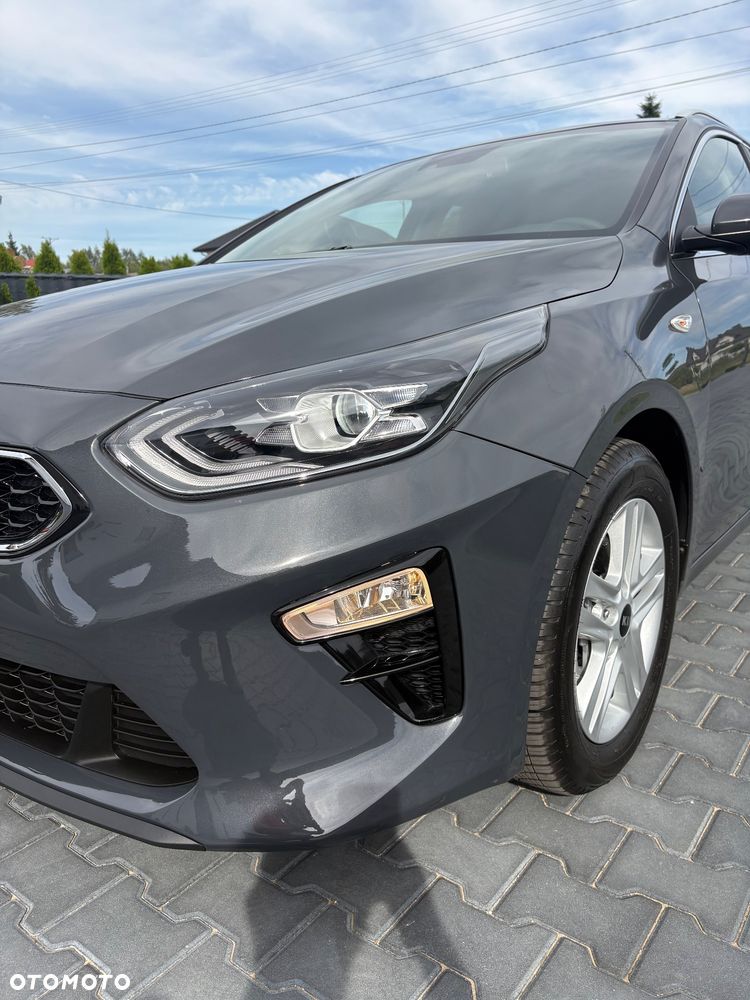 Kia Ceed 1.6 CRDi mHEV L Business Line DCT - 10