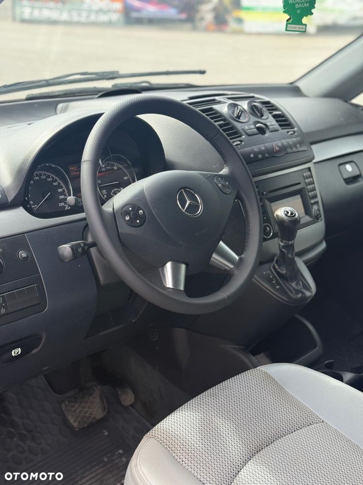 Mercedes-Benz Viano - 23