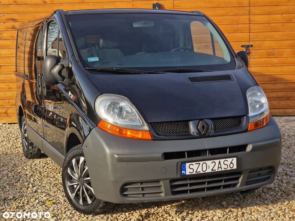 Renault Trafic Passenger - 2