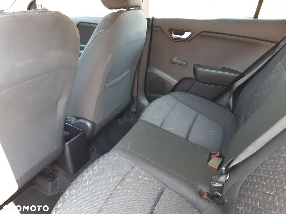 Kia Rio 1.2 Attract - 19