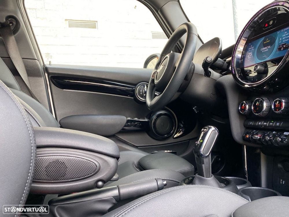 MINI 5 Portas Cooper Premium Classic Auto - 14