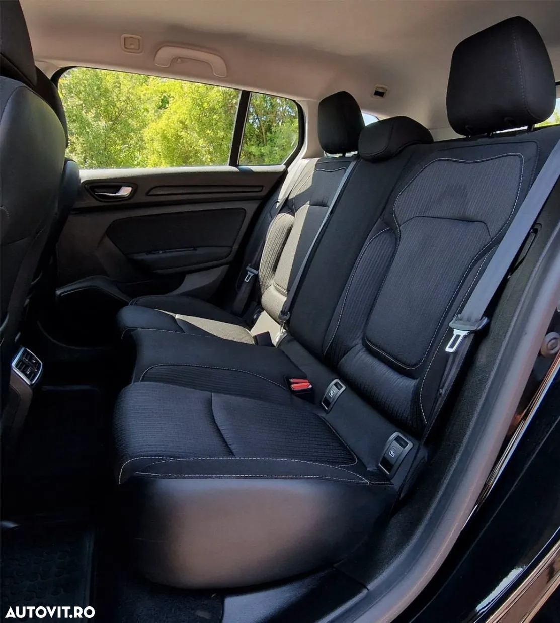 Renault Megane BLUE dCi EDC Limited - 7