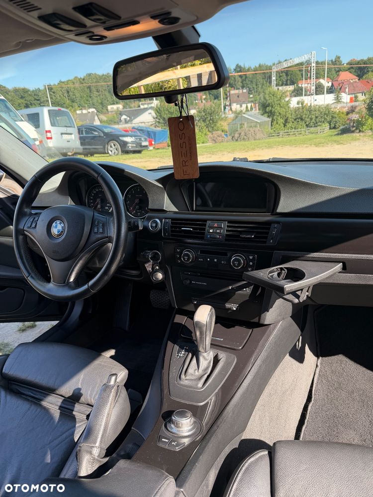 BMW Seria 3 325i - 12