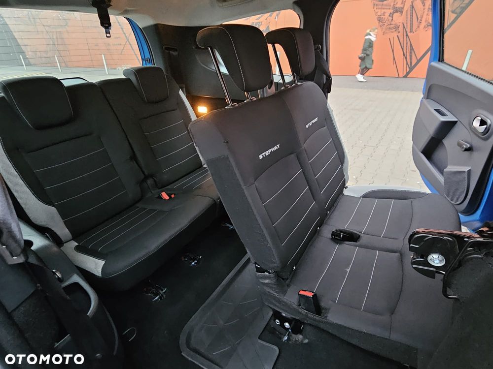 Dacia Lodgy 1.6 SCe Stepway S&S - 31