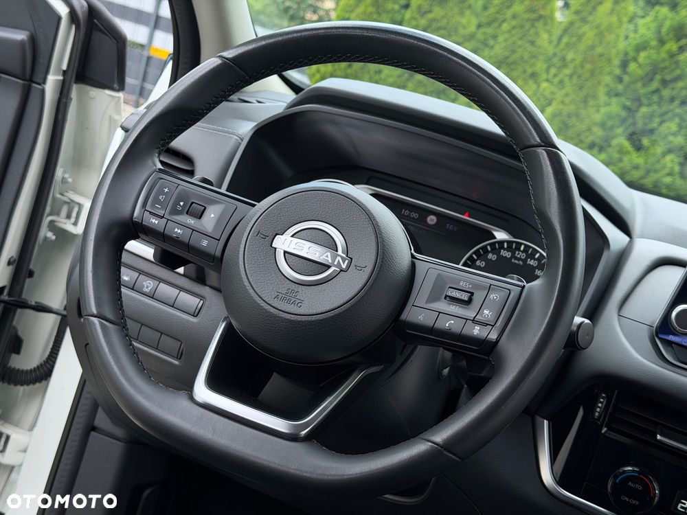 Nissan Qashqai - 25