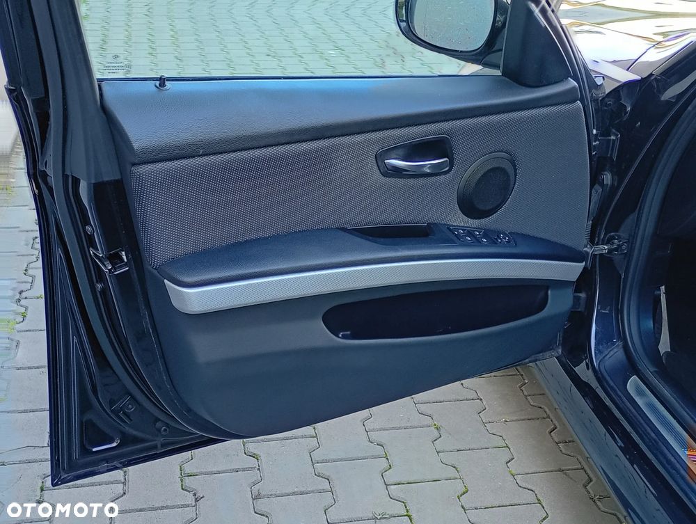 BMW Seria 3 - 17