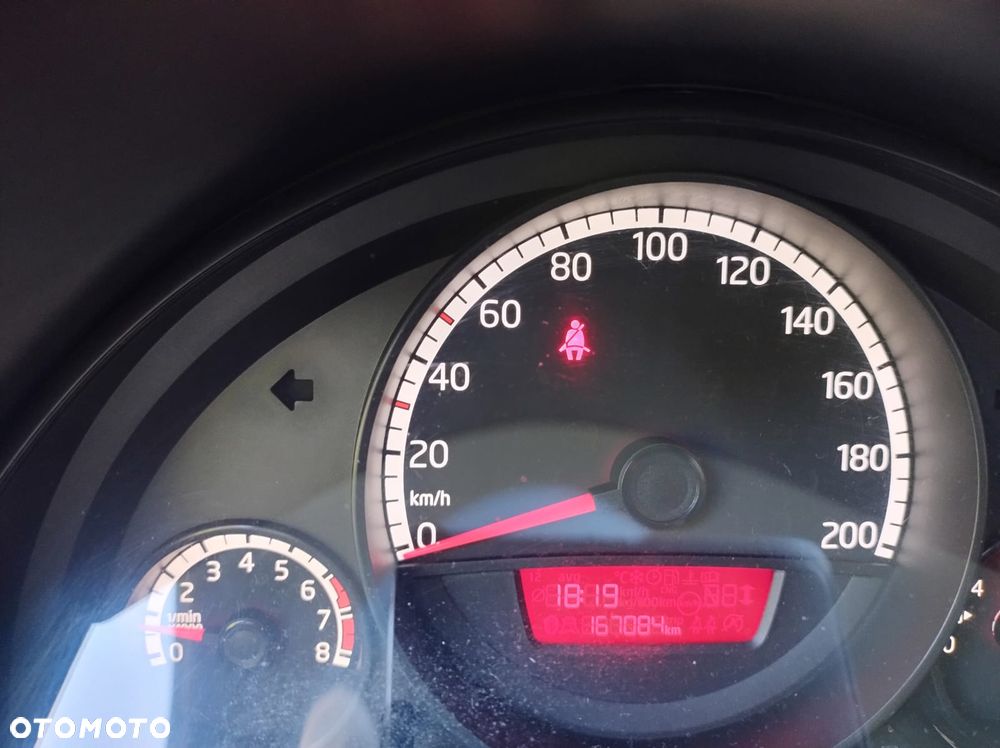 Volkswagen up! - 19