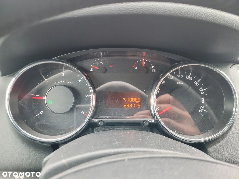 Peugeot 5008 HDI 150 Business-Line - 24