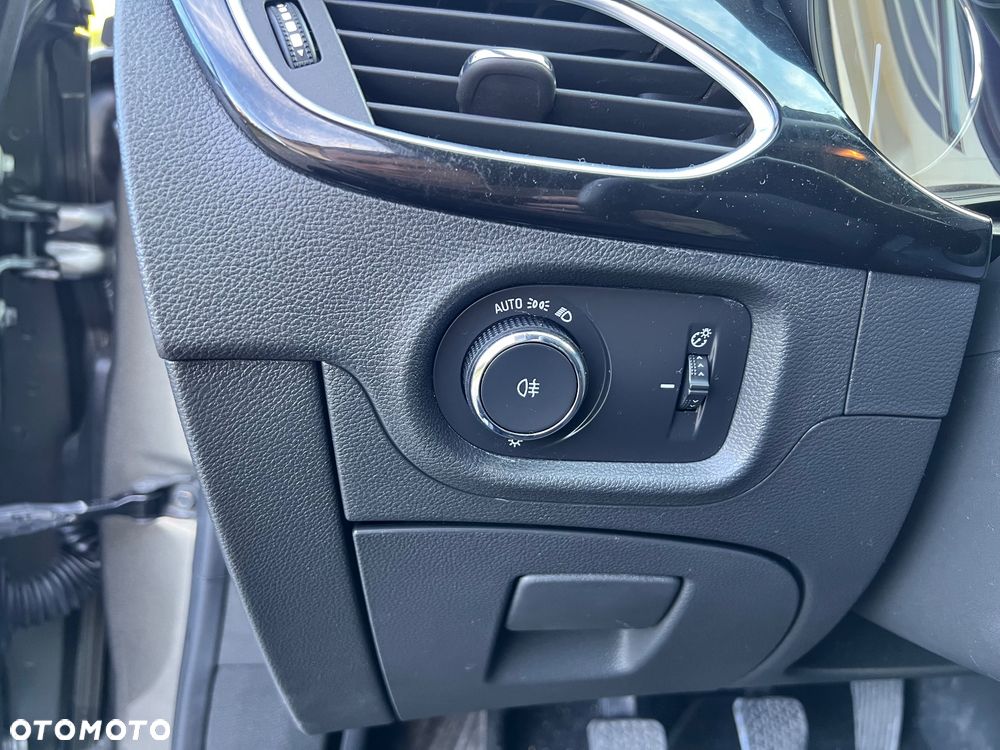 Opel Astra 1.2 Turbo Start/Stop - 18