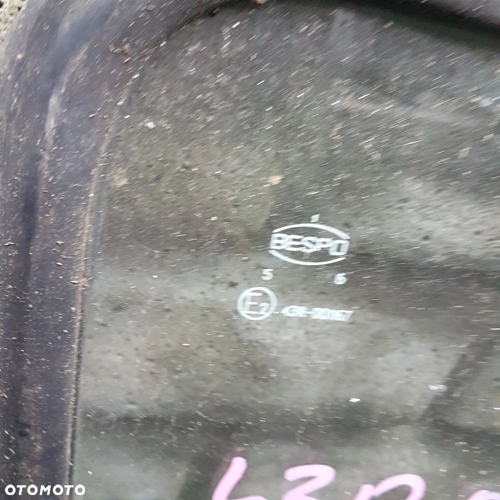 szyba karoseryjna uszczelka szyby fiat 126p maluch 126 p Posiadam prawie wszystkie części do tego modelu - 17