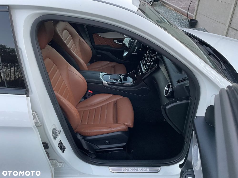 Mercedes-Benz GLC 220 d 4Matic 9G-TRONIC AMG Line - 23