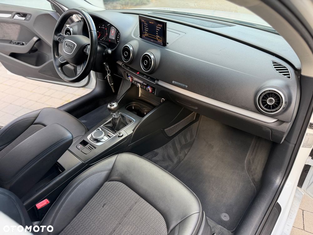 Audi A3 Sportback 2.0 TDI (clean diesel) quattro Ambition - 13