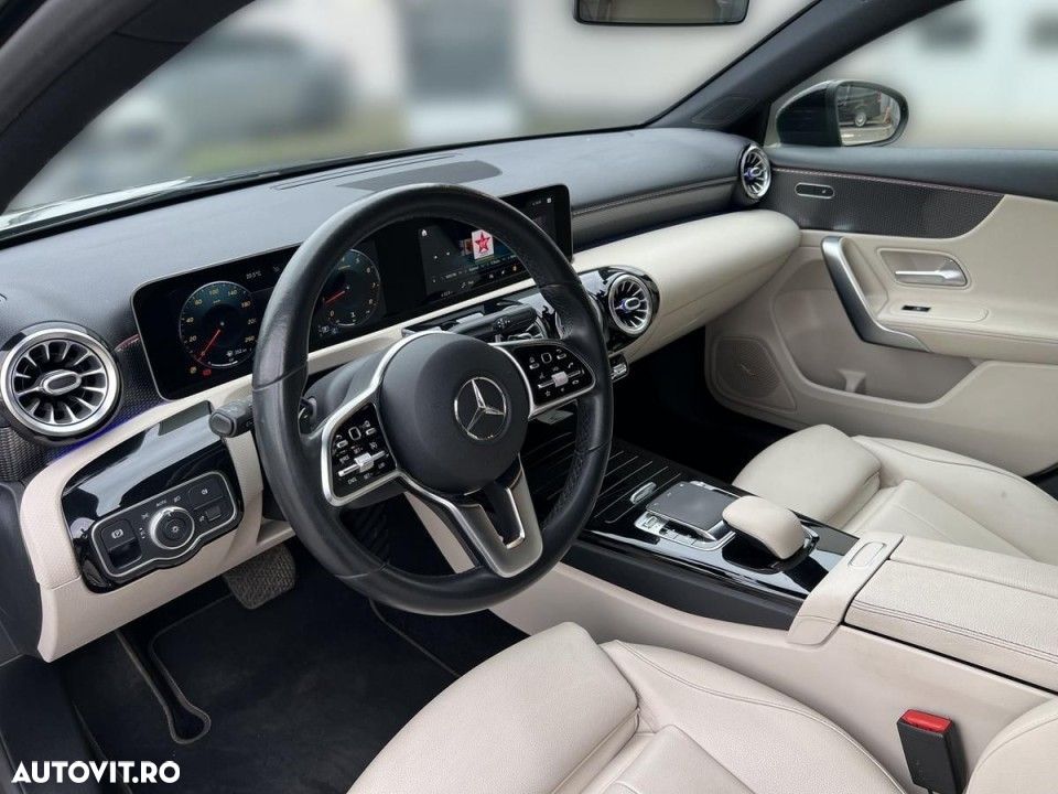 Mercedes-Benz A 200 - 9