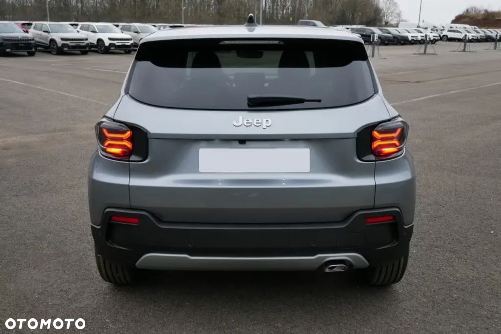 Jeep Avenger 1.2 T3 mHEV Summit FWD eDCT6 - 8