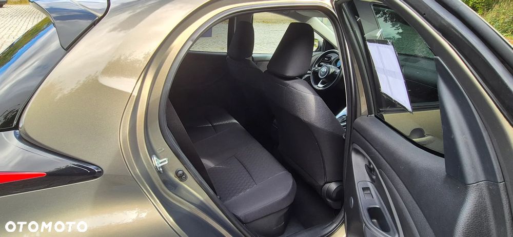 Toyota Yaris Hybrid 1.5 Executive - 12