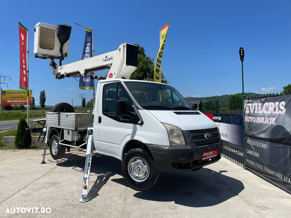 Ford Transit NACELA 4x4 18 M