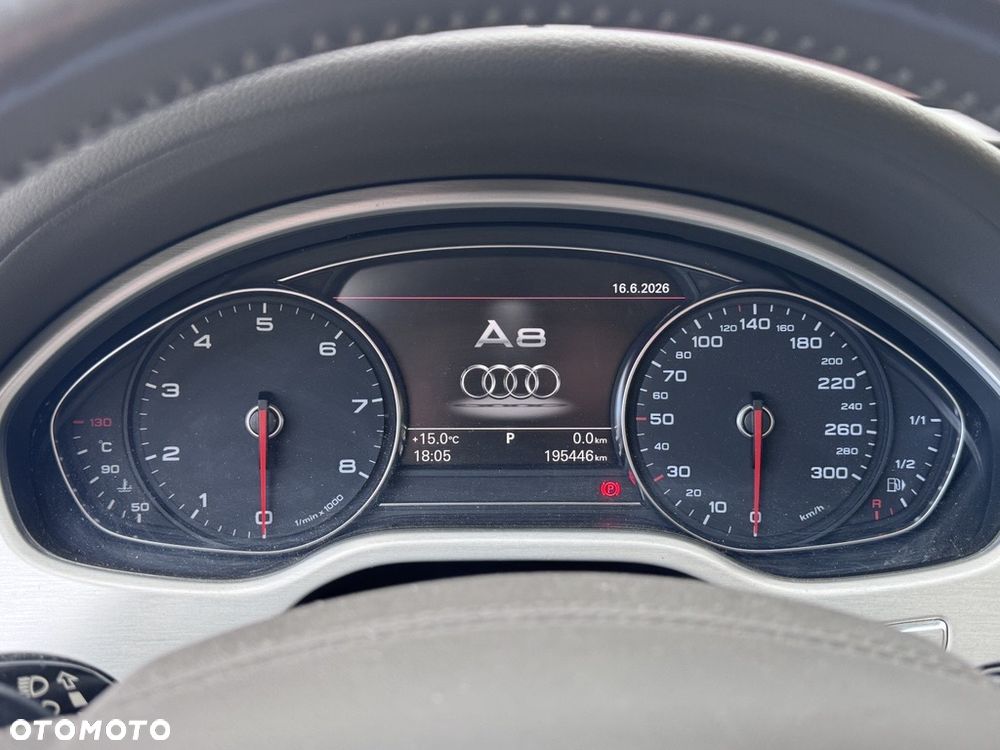 Audi A8 4.2 FSI Quattro - 12