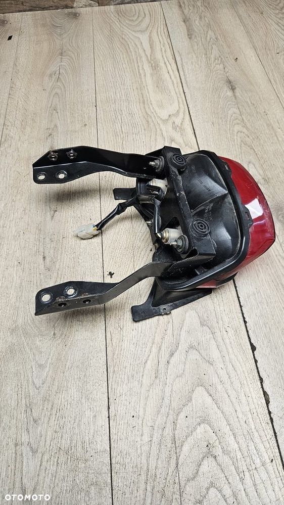 Lampa Tył Yamaha XJR 1200 / XJR 1300 - 3