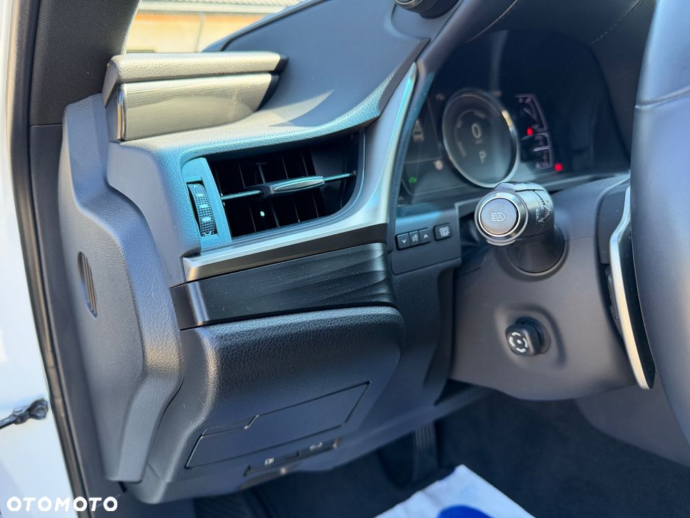 Lexus ES 300h Business Line - 23