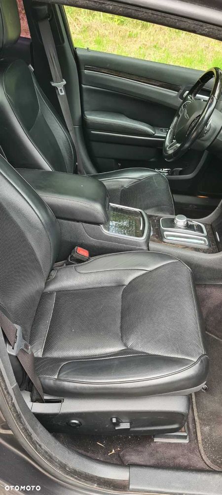 Chrysler 300C - 6