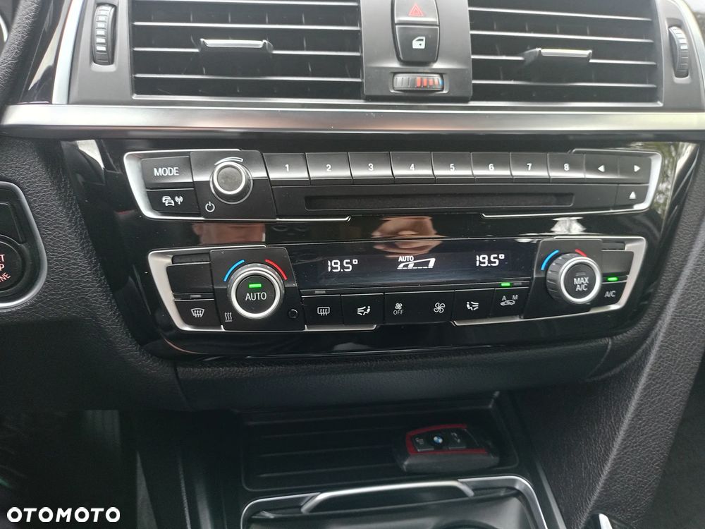 BMW Seria 3 318i Advantage - 18