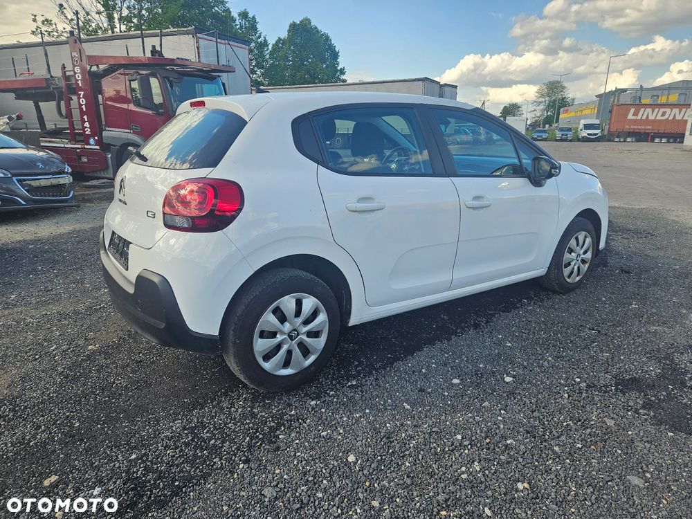 Citroën C3 BlueHDi 100 S&S FEEL - 4