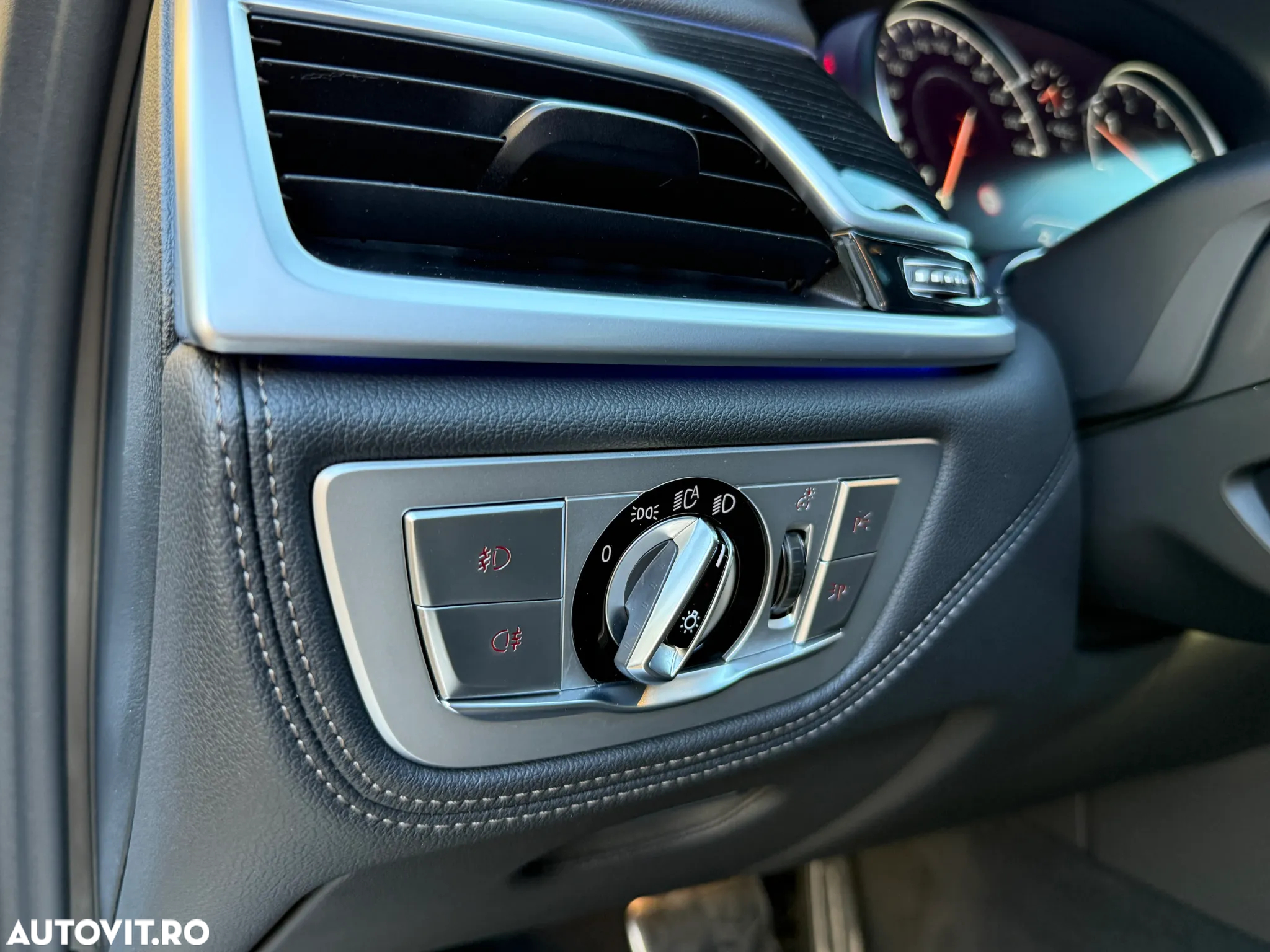 BMW Seria 7 740d xDrive - 15