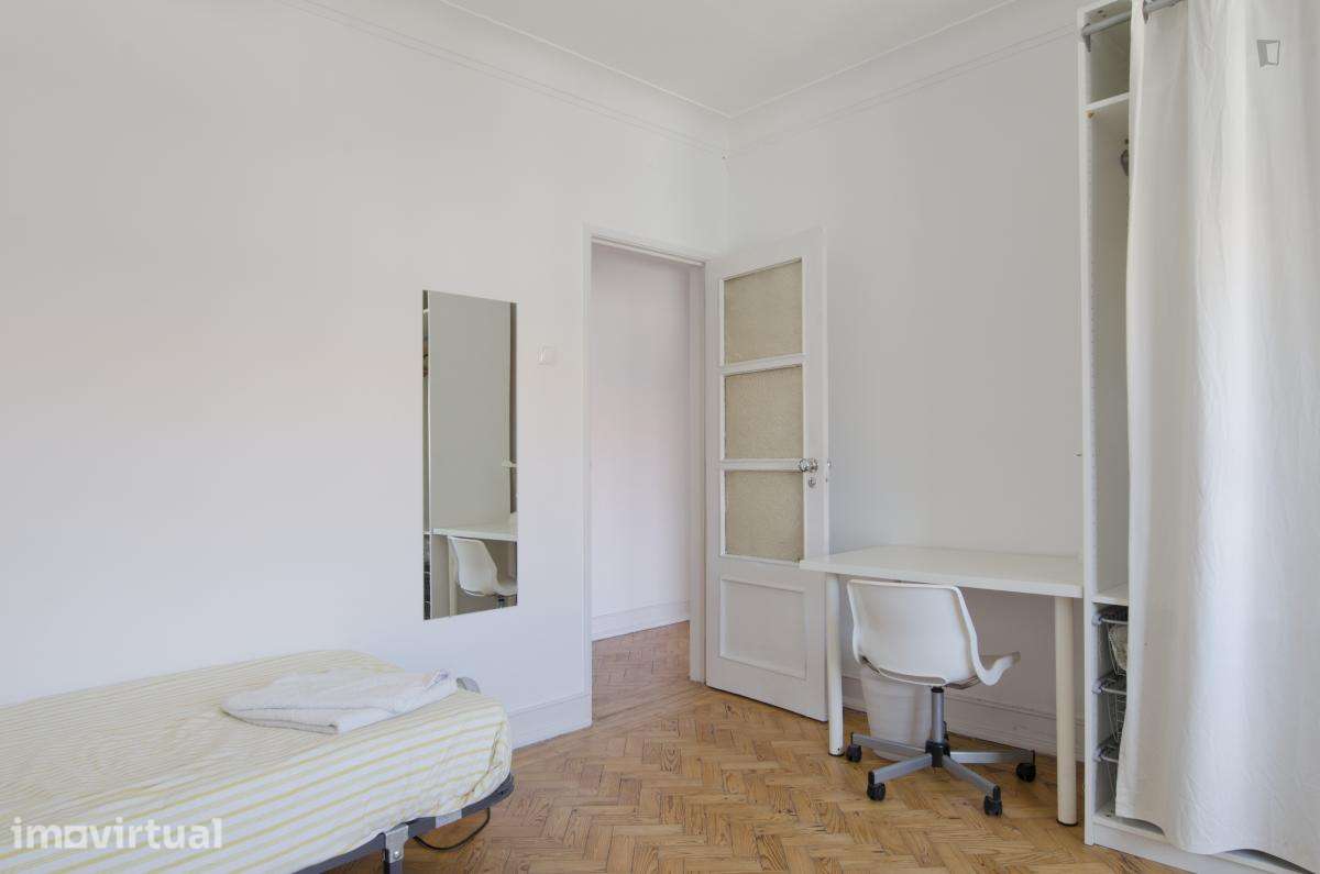 Quarto - localizado em Alvalade Lisbon - Grande imagem: 4/32