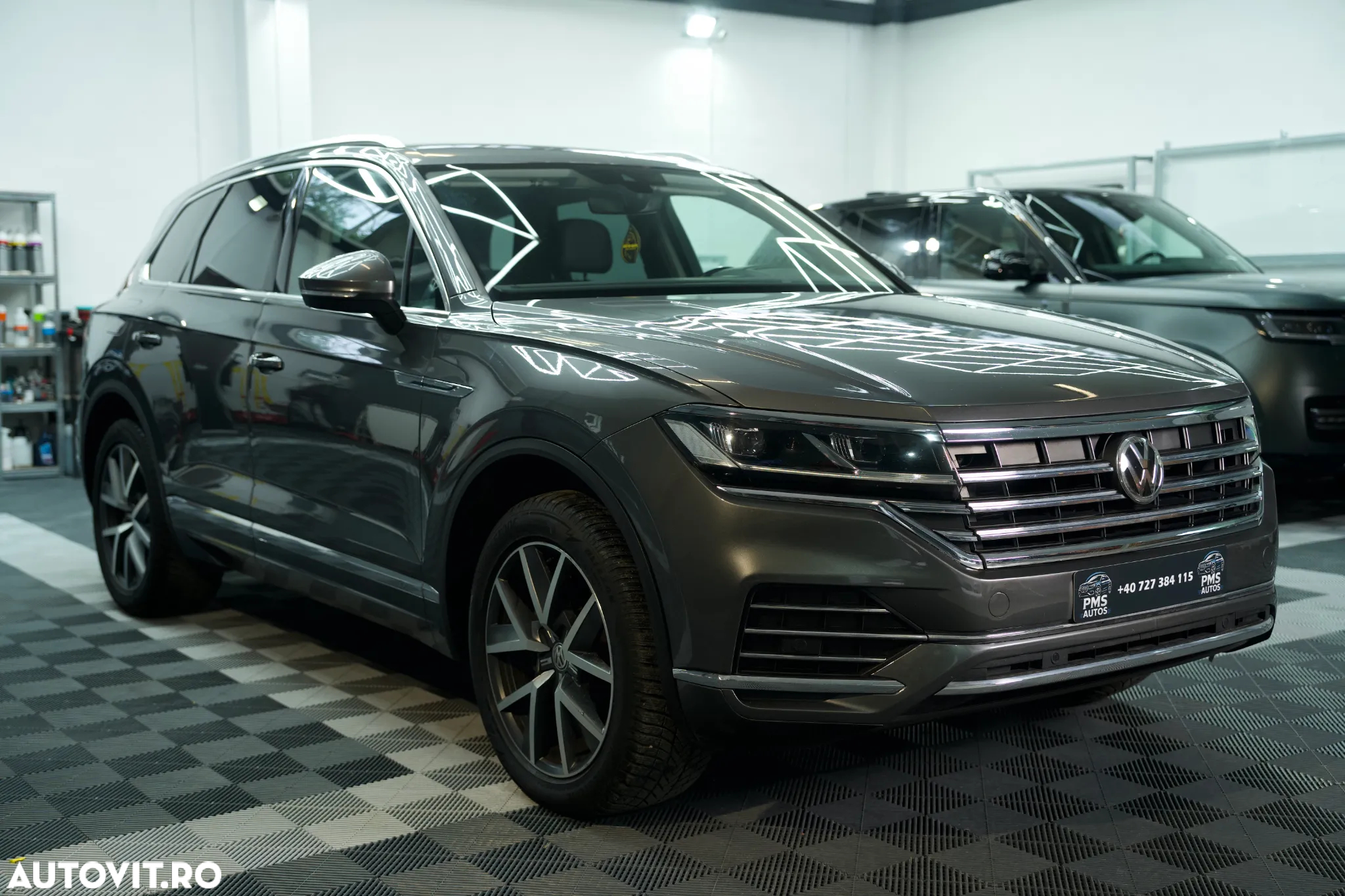 Volkswagen Touareg - 4