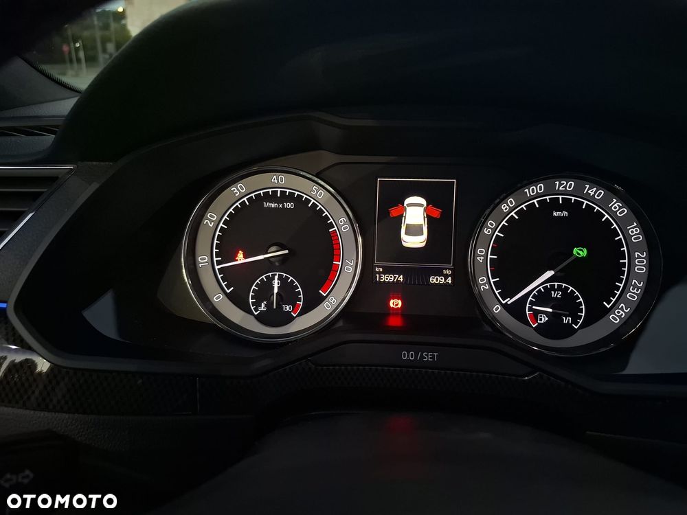 Skoda Superb 2.0 TSI Sportline DSG - 7