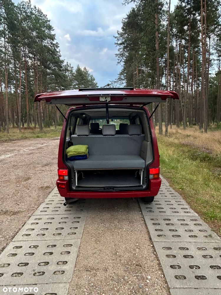 Volkswagen Multivan Standard - 10