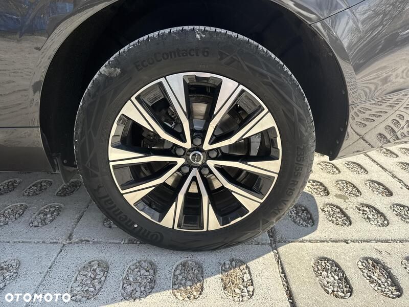 Volvo XC 60 B4 B Plus Dark - 11