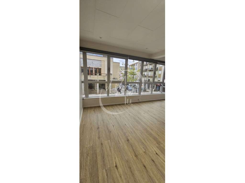 Escritório para arrendar em Alcobaça - Grande imagem: 2/13