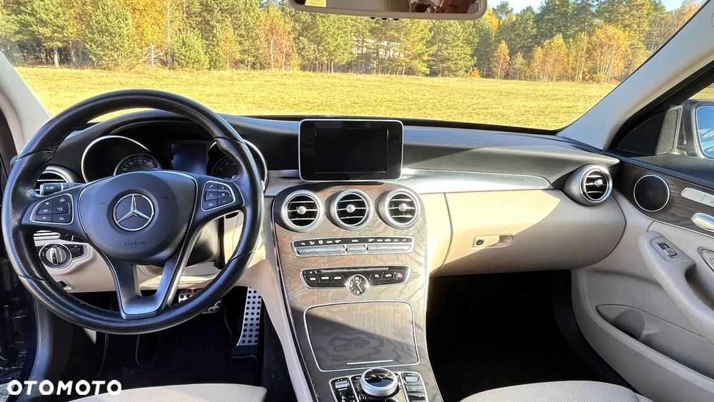 Mercedes-Benz Klasa C 300 9G-TRONIC - 5