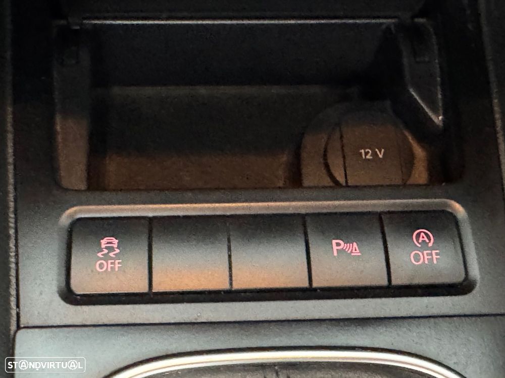 VW Golf Variant 1.6 TDi Confortline - 25