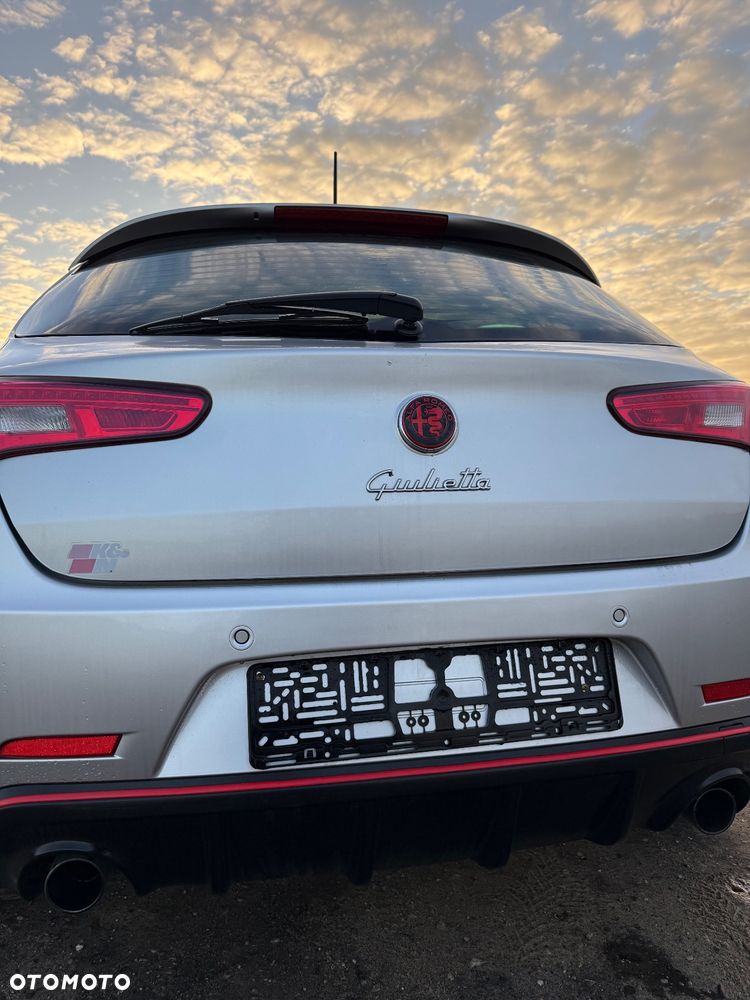 Alfa Romeo Giulietta 1.6 JTDM Veloce - 11