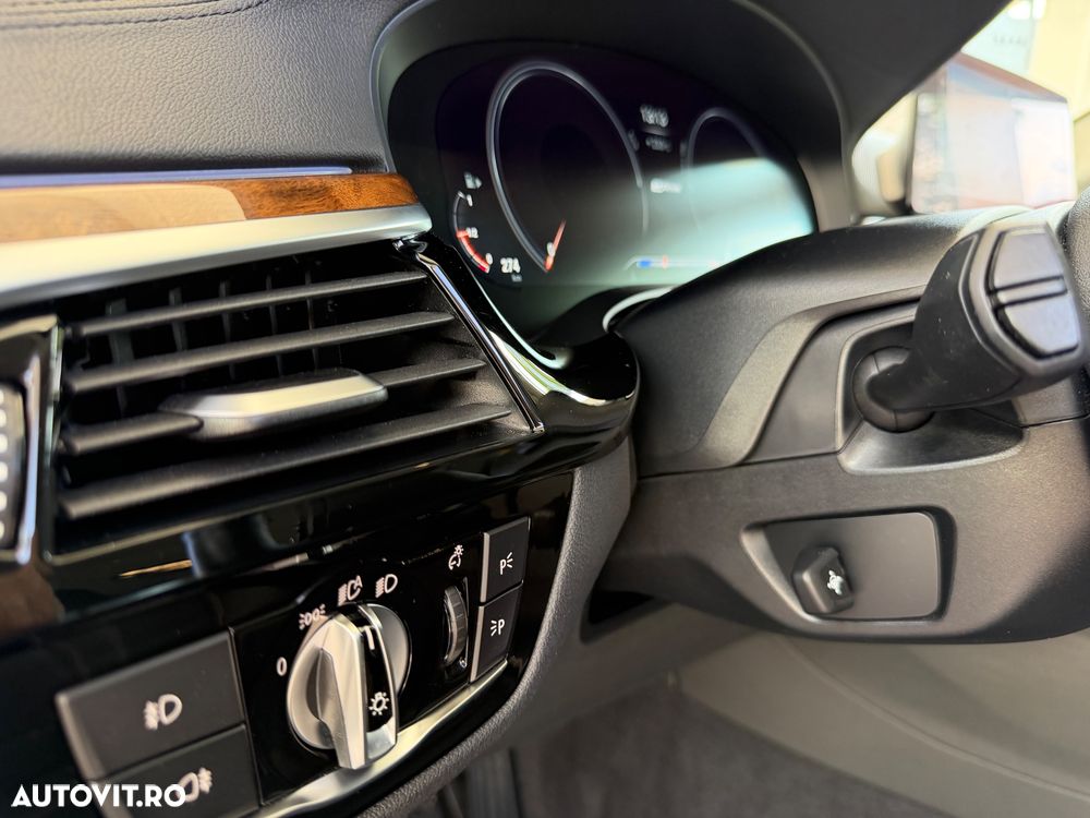 BMW Seria 5 - 38
