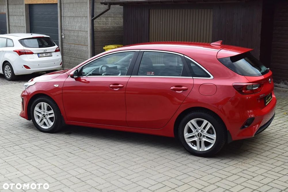 Kia Ceed 1.6 CRDi SCR M - 14
