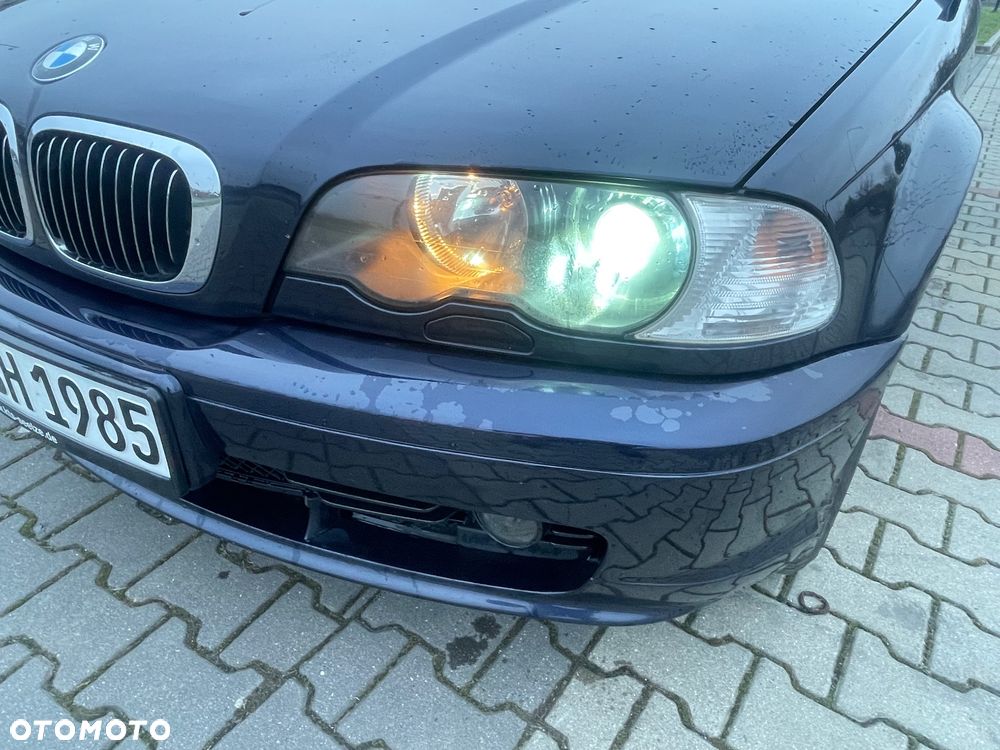 BMW Seria 3 323Ci - 13