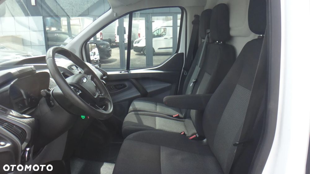 Ford TRANSIT CUSTOM - 14