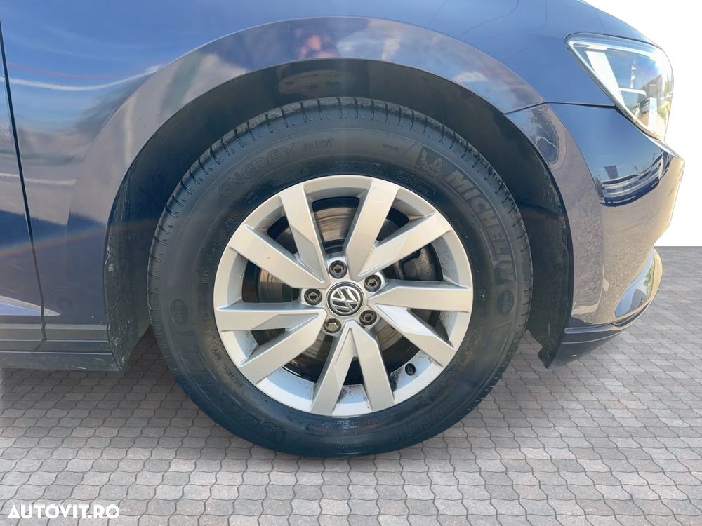 Volkswagen Passat 2.0 TDI Advance - 7