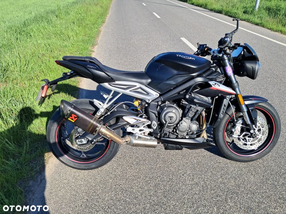 Triumph Street Triple - 1