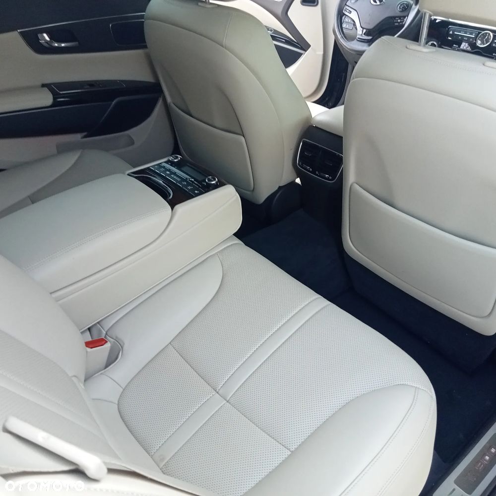 Kia Cadenza - 5