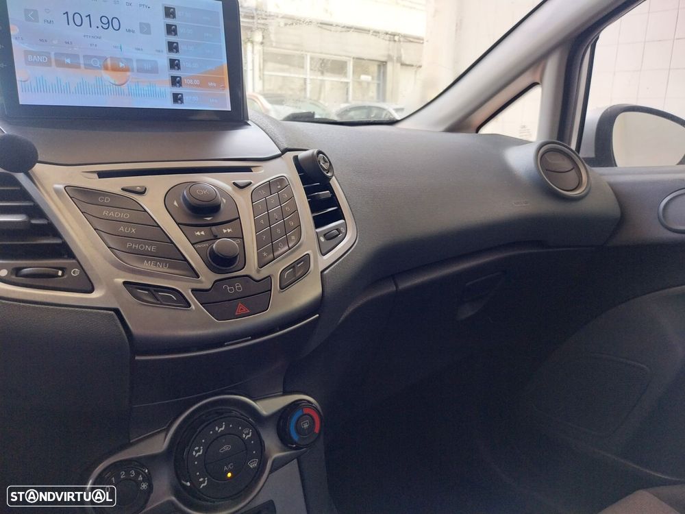 Ford Fiesta 1.25 Trend - 9