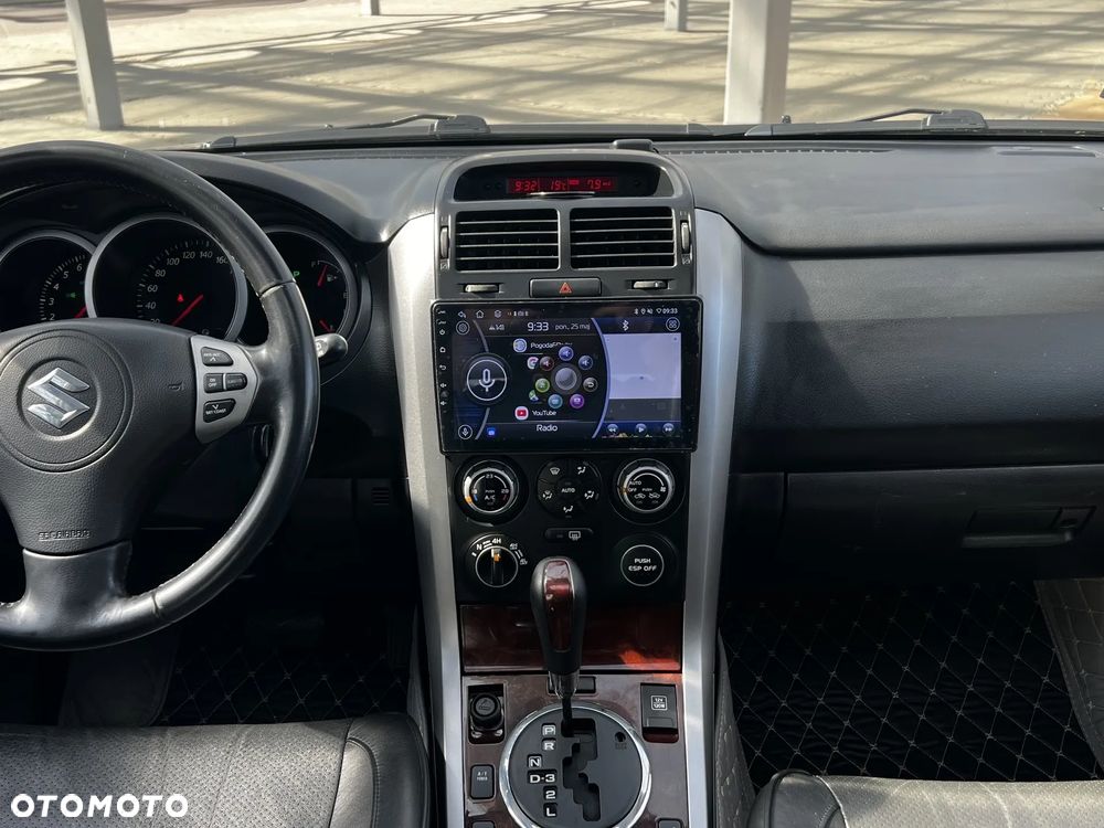 Suzuki Grand Vitara 2.0 De Luxe - 17