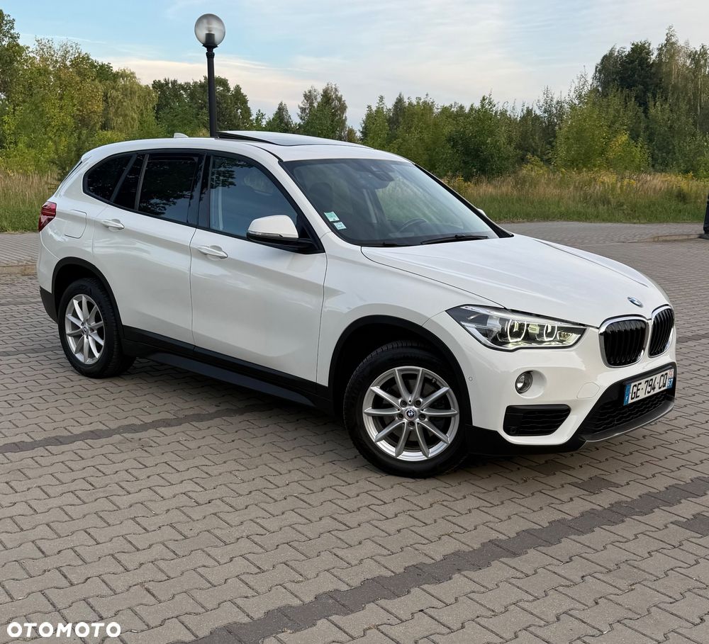 BMW X1 sDrive18i Sport Line - 3