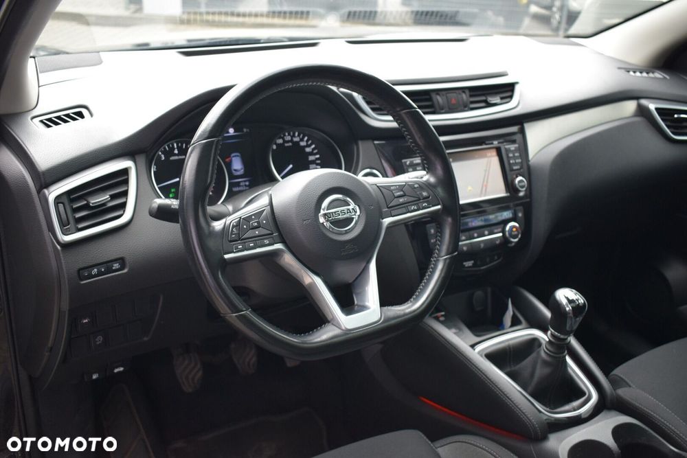 Nissan Qashqai 1.3 DIG-T N-Connecta EU6d - 11