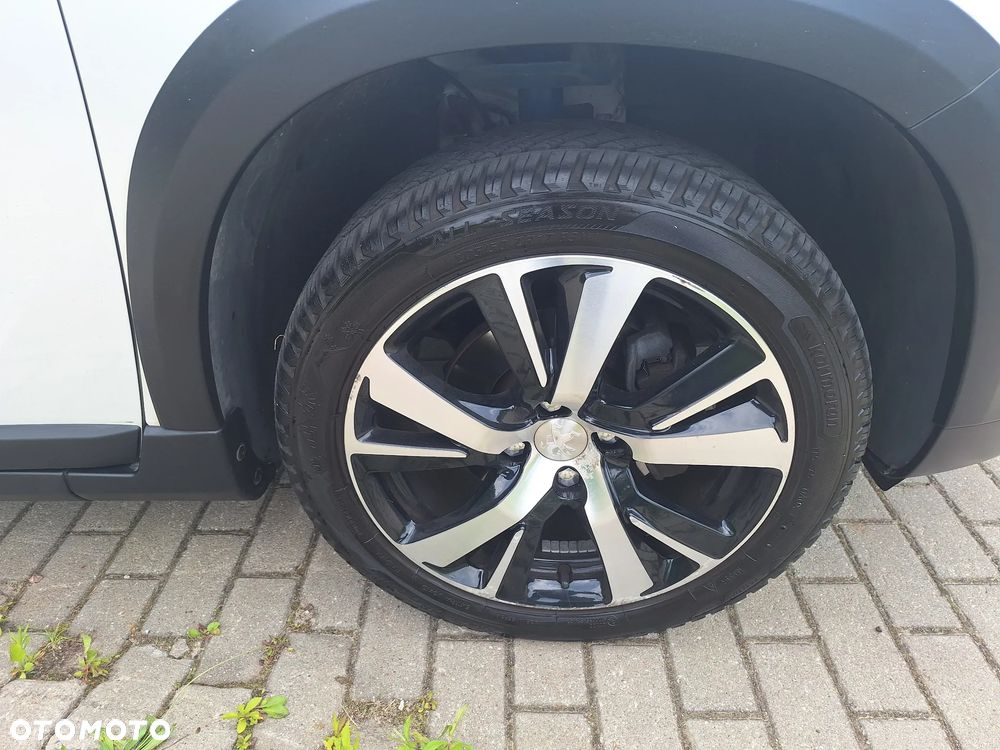 Peugeot 2008 BlueHDi FAP 120 STOP & START GT-Line Edition - 8