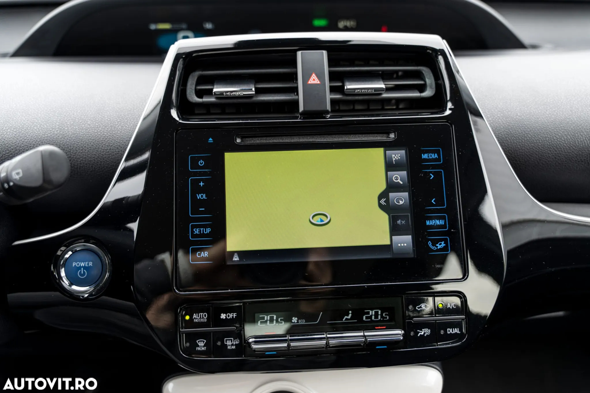 Toyota Prius Hybrid Comfort - 34