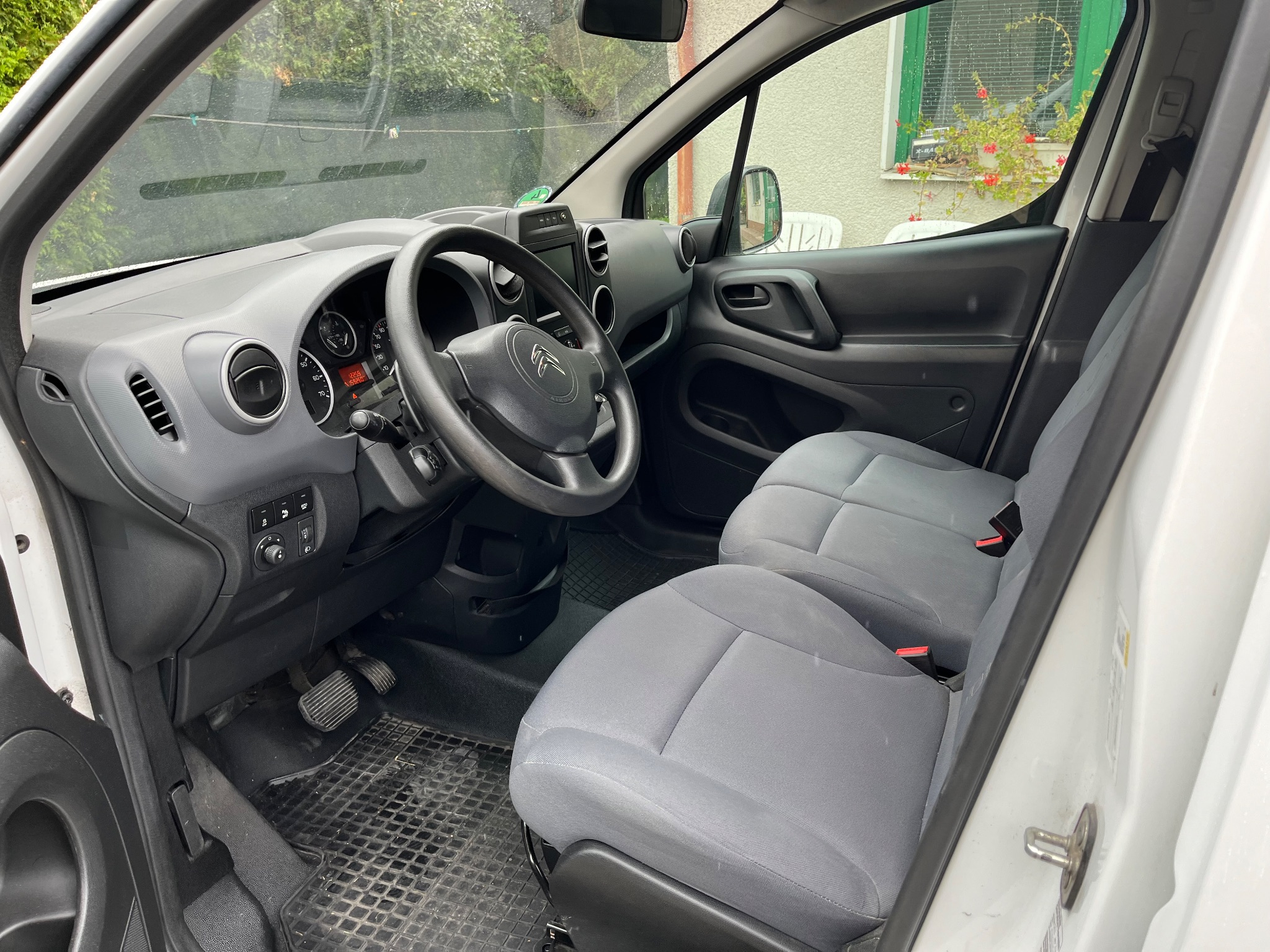 Citroën Berlingo Multispace BlueHDi 100 S&S ETG6 90 Jahre - 6